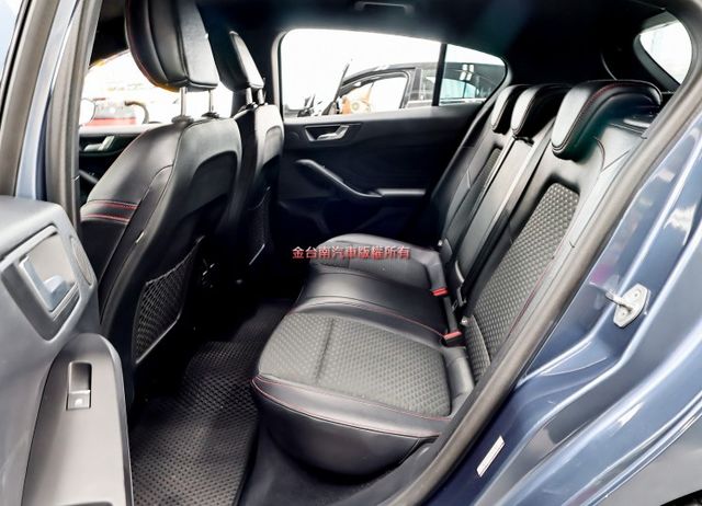 ST-Line Lommel✓一手車✓只跑6.5萬✓原鈑件✓電動椅✓ACC✓AEB✓盲點✓衛星導航✓B&O音響✓  第9張相片