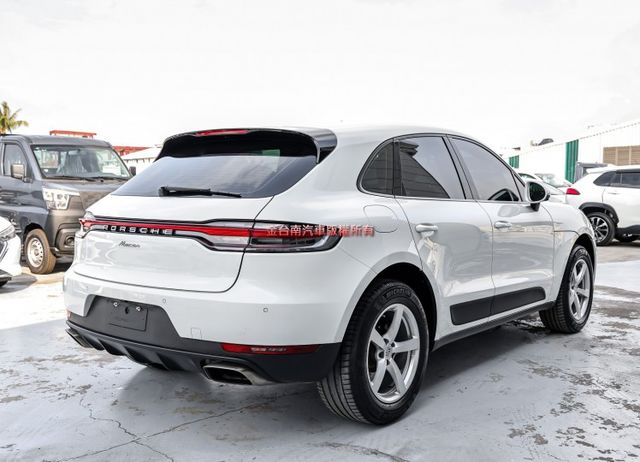 多項選配✓跑6.7萬✓原廠保養✓原板件✓計時套件✓14向記憶椅✓PASM✓BOSE✓環景✓ACC✓AEB✓免鑰匙✓  第2張相片