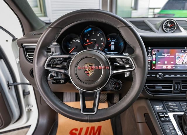 多項選配✓跑6.7萬✓原廠保養✓原板件✓計時套件✓14向記憶椅✓PASM✓BOSE✓環景✓ACC✓AEB✓免鑰匙✓  第13張相片