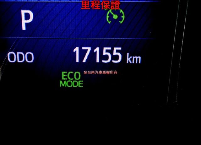 18年式1月領牌✓豪華版✓市場稀有里程✓僅跑1.7萬✓原鈑件 iKEY✓定速✓雙電熱椅✓衛星導航✓HUD✓車側警示燈✓  第13張相片