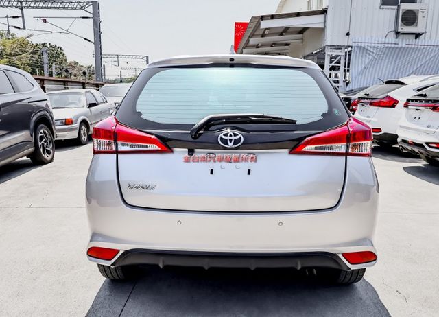 原廠保固中✓九安✓原廠保養✓一手車✓只跑4萬✓全車原鈑件✓ABS✓循跡防滑✓倒車顯影✓里程保證✓  第3張相片