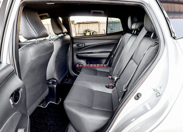 原廠保固中✓九安✓原廠保養✓一手車✓只跑4萬✓全車原鈑件✓ABS✓循跡防滑✓倒車顯影✓里程保證✓  第7張相片