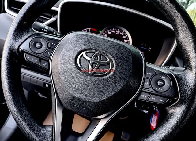 國民神車✓全車原鈑件✓只跑9.7萬✓ACC✓AEB✓車道偏離✓九安✓里程保證✓可全貸!  第13張相片