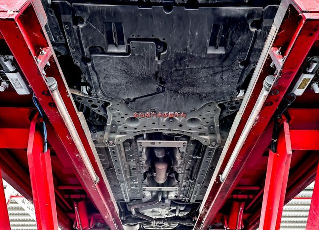 國民神車✓全車原鈑件✓只跑9.7萬✓ACC✓AEB✓車道偏離✓九安✓里程保證✓可全貸!  第19張相片