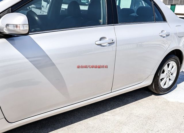 E版✓市面少有灰色內裝✓少跑里程保證✓車況超好無漏油✓ABS✓雙安✓恆溫✓定速✓可全貸✓不用殺價就很便宜✓  第9張相片