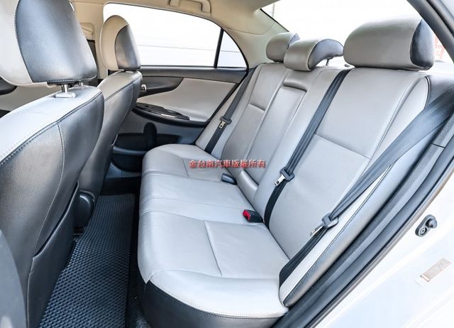 E版✓市面少有灰色內裝✓少跑里程保證✓車況超好無漏油✓ABS✓雙安✓恆溫✓定速✓可全貸✓不用殺價就很便宜✓  第11張相片