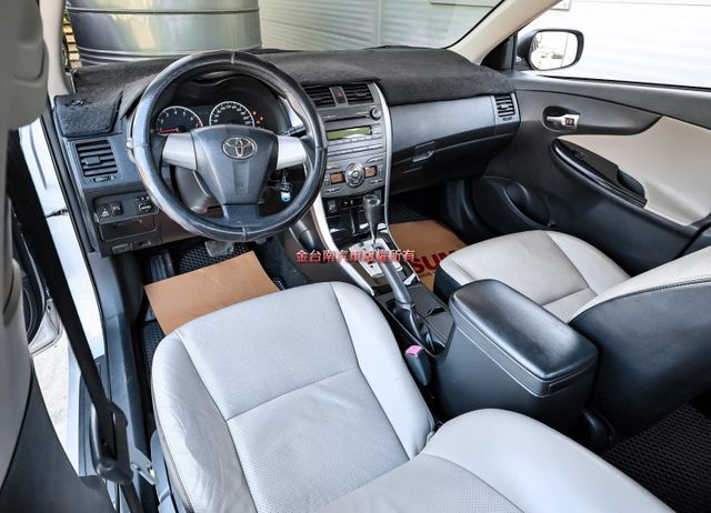 E版✓市面少有灰色內裝✓少跑里程保證✓車況超好無漏油✓ABS✓雙安✓恆溫✓定速✓可全貸✓不用殺價就很便宜✓  第12張相片