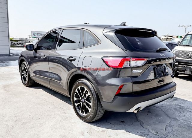 22年式✓21/12出廠✓小改✓一手車✓只跑6.3萬✓原鈑件✓電動椅✓ACC✓AEB✓車道偏離✓LED尾燈✓可全貸!  第2張相片