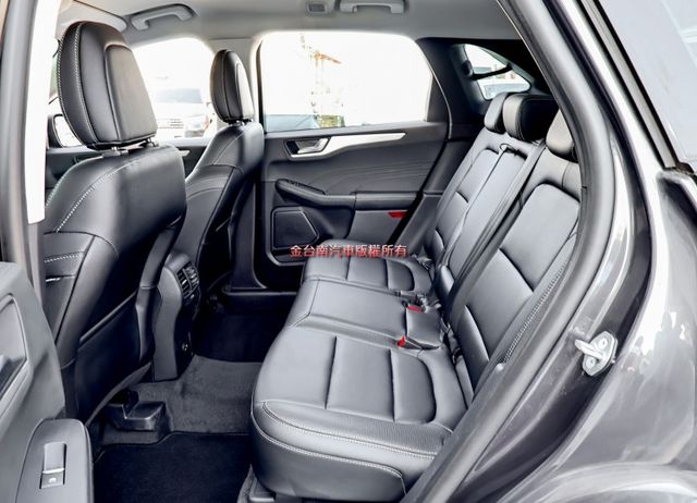 22年式✓21/12出廠✓小改✓一手車✓只跑6.3萬✓原鈑件✓電動椅✓ACC✓AEB✓車道偏離✓LED尾燈✓可全貸!  第8張相片