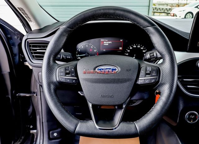 22年式✓21/12出廠✓小改✓一手車✓只跑6.3萬✓原鈑件✓電動椅✓ACC✓AEB✓車道偏離✓LED尾燈✓可全貸!  第11張相片