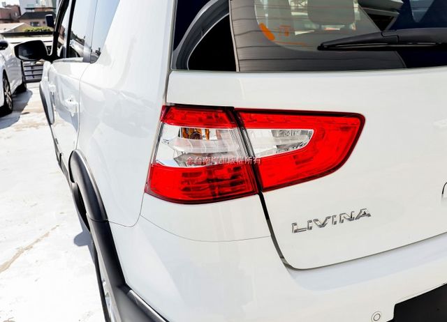 豪華版✓恆溫✓ABS✓雙安✓車頂置物架✓衛星導航✓倒車顯影✓里程保證✓可全貸✓  第7張相片