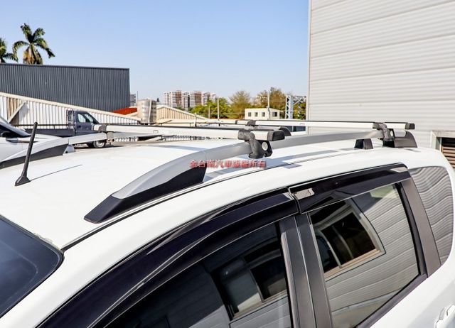 豪華版✓恆溫✓ABS✓雙安✓車頂置物架✓衛星導航✓倒車顯影✓里程保證✓可全貸✓  第8張相片