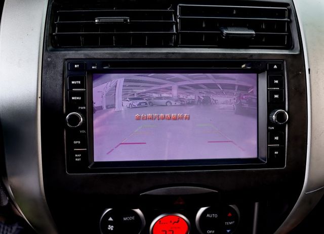 豪華版✓恆溫✓ABS✓雙安✓車頂置物架✓衛星導航✓倒車顯影✓里程保證✓可全貸✓  第18張相片