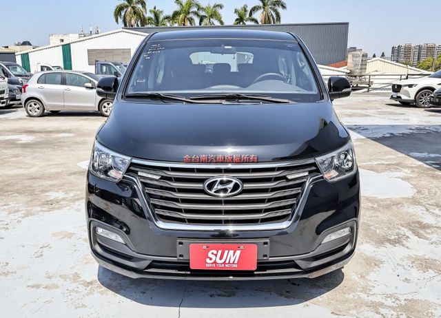 旗艦版新車150萬✓皮椅✓鋁圈✓恆溫✓倒車顯影✓盲點✓四安✓恆溫✓原廠保養✓附全額發票✓可全貸✓不用殺價就很便宜✓  第5張相片