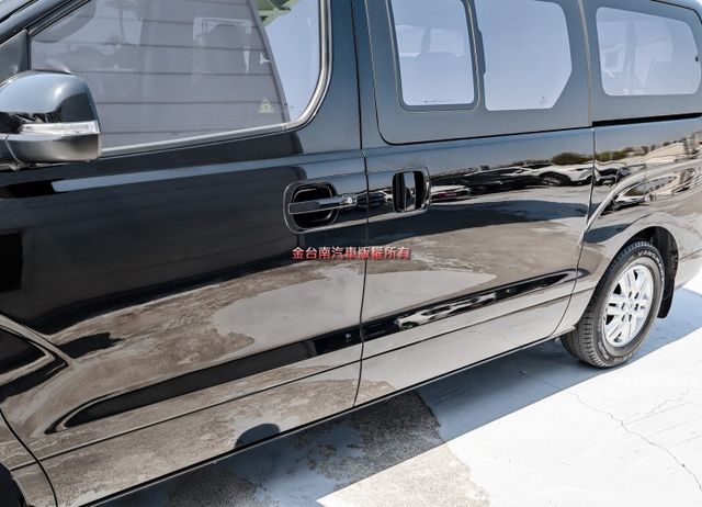 旗艦版新車150萬✓皮椅✓鋁圈✓恆溫✓倒車顯影✓盲點✓四安✓恆溫✓原廠保養✓附全額發票✓可全貸✓不用殺價就很便宜✓  第7張相片