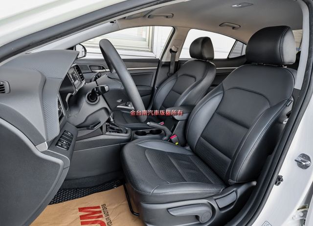 代步通勤好選擇✓一手車少跑里程保證✓原廠保養✓全車原板件✓藍牙音響✓TCS✓全車六安✓可全貸✓不用殺價就很便宜✓  第10張相片