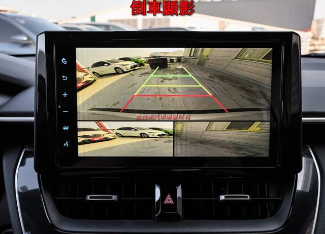 汽油版✓一手只跑1.9萬✓原廠保養✓全車原板件✓NAVI✓ACC✓AEB✓車道維持✓倒車顯影✓可全貸✓不用殺價就很便宜✓  第17張相片