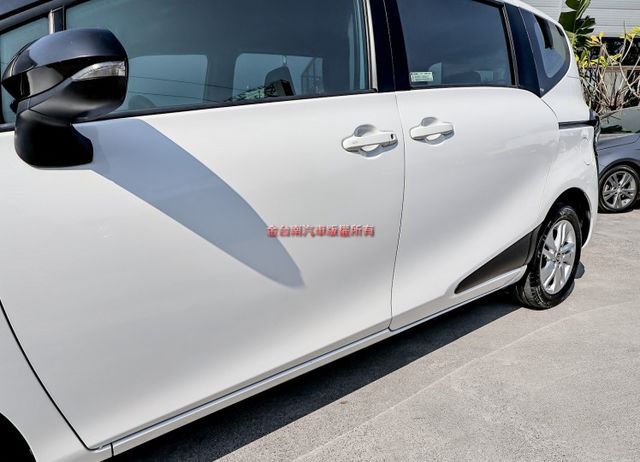 經典+版✓AEB✓車道偏離✓六安✓一手車✓影音✓倒車顯影✓ABS✓循跡防滑✓里程保證✓可全貸✓  第7張相片