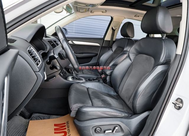 改版✓35 TFSI✓180hp✓4WD✓全景天窗✓雙電動椅✓定速✓倒車顯影✓全車原板件✓一年只跑不到一萬✓可全貸✓  第8張相片