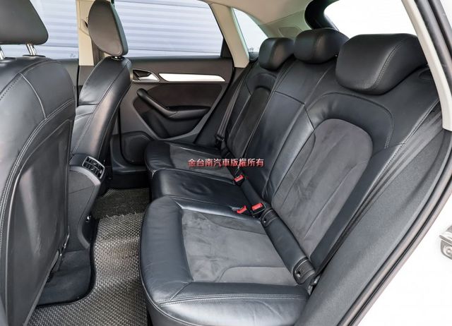 改版✓35 TFSI✓180hp✓4WD✓全景天窗✓雙電動椅✓定速✓倒車顯影✓全車原板件✓一年只跑不到一萬✓可全貸✓  第9張相片