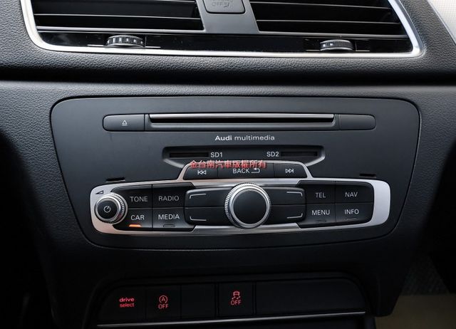 改版✓35 TFSI✓180hp✓4WD✓全景天窗✓雙電動椅✓定速✓倒車顯影✓全車原板件✓一年只跑不到一萬✓可全貸✓  第16張相片