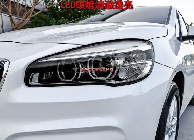 218i AT✓總代理✓一年只跑不到一萬✓原板件✓記憶椅✓iKEY✓倒車顯影✓雙區恆溫✓變速箱維修及耗材已換新  第5張相片