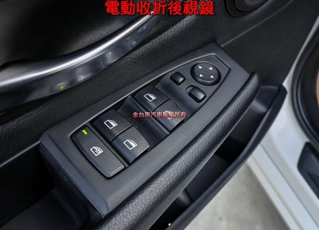 218i AT✓總代理✓一年只跑不到一萬✓原板件✓記憶椅✓iKEY✓倒車顯影✓雙區恆溫✓變速箱維修及耗材已換新  第11張相片