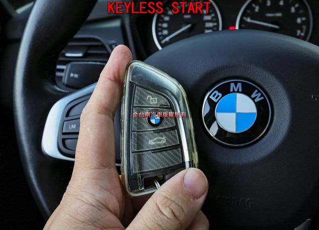 218i AT✓總代理✓一年只跑不到一萬✓原板件✓記憶椅✓iKEY✓倒車顯影✓雙區恆溫✓變速箱維修及耗材已換新  第14張相片