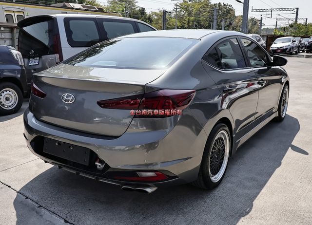 Sport版✓204匹馬力✓20年式✓AEB✓車道維持✓跑車椅✓雙區恆溫✓TCS✓全車原鈑件✓六安✓可全貸  第4張相片