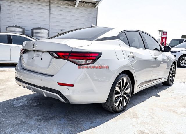 尊爵智駕版✓23年式✓只跑2.1萬✓全車原板件如新✓遙控啟動✓環景✓ACC✓AEB✓車道偏離✓車載系統✓可全貸  第2張相片