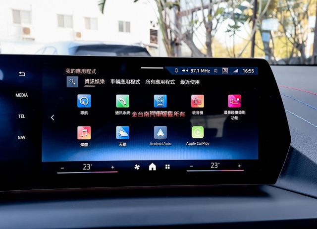 豪華四門轎跑M版✓現省39萬✓一手車✓原鈑件✓5AU安全輔助✓自動停車✓記憶椅✓雙電動椅✓環景✓夜色套件✓擾流尾翼✓  第16張相片