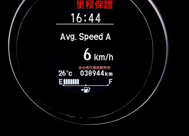 S頂級版✓只跑3.8萬✓原廠保養✓閃蝶藍配色✓LED頭燈✓原廠影音✓NAVI✓倒車顯影✓可全貸✓  第13張相片