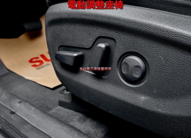 柴油菁英版✓全車原鈑件✓全景天窗✓電動椅✓恆溫✓iKEY✓定速✓TCS✓ABS✓六安✓LED頭燈✓里程保證✓  第9張相片