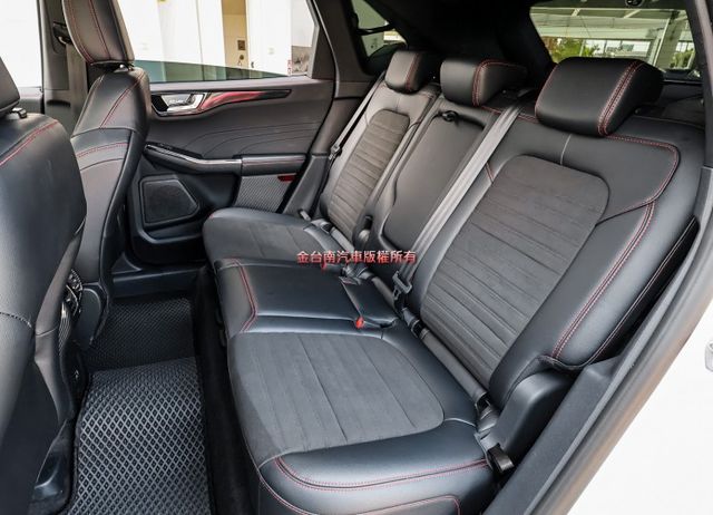 AWD ST-Line X✓12月出厰領牌✓一手只跑1.7萬✓250hp✓全景天窗✓記憶椅✓LV2✓全車原板件✓可全貸✓  第9張相片