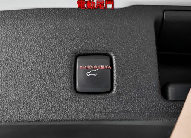 AWD ST-Line X✓12月出厰領牌✓一手只跑1.7萬✓250hp✓全景天窗✓記憶椅✓LV2✓全車原板件✓可全貸✓  第20張相片