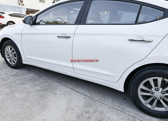 一手車✓全車原鈑件✓循跡防滑✓ABS✓全車六安✓里程保證✓可全貸✓不用殺價就很便宜✓代步通勤好選擇✓  第10張相片