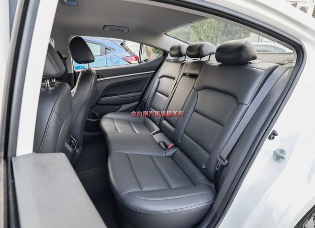 一手車✓全車原鈑件✓循跡防滑✓ABS✓全車六安✓里程保證✓可全貸✓不用殺價就很便宜✓代步通勤好選擇✓  第12張相片