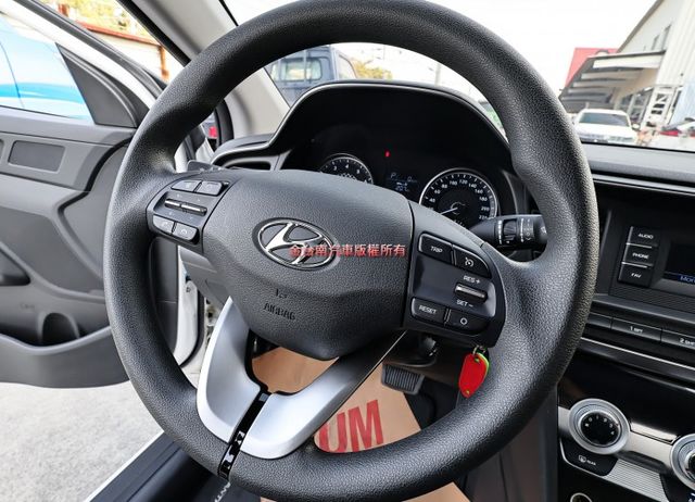 一手車✓全車原鈑件✓循跡防滑✓ABS✓全車六安✓里程保證✓可全貸✓不用殺價就很便宜✓代步通勤好選擇✓  第15張相片