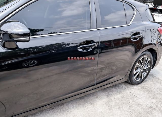 末代豪華版✓雙電動椅✓ACC✓AEB✓車道偏離✓iKEY✓倒車顯影✓全車原板件✓四輪全新胎✓可全貸✓不用殺價就很便宜✓  第6張相片