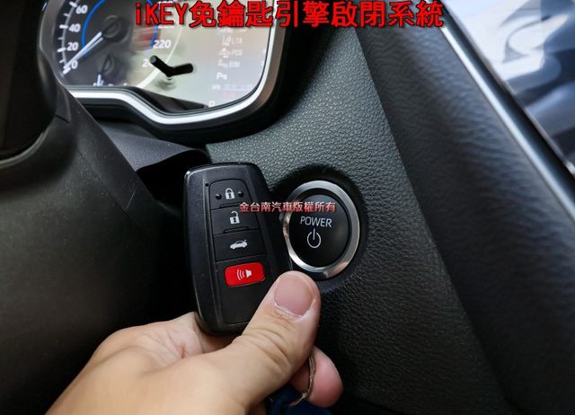 油電豪華版✓25年式11月出厰✓只跑一萬✓全車原板件✓安卓影音✓LV2✓iKEY✓全車九安✓可全貸✓不用殺價就很便宜✓  第15張相片