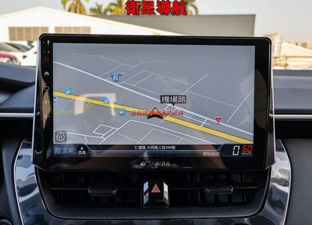 油電豪華版✓25年式11月出厰✓只跑一萬✓全車原板件✓安卓影音✓LV2✓iKEY✓全車九安✓可全貸✓不用殺價就很便宜✓  第16張相片