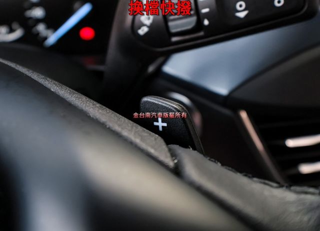 ACTIVE任性版✓電動椅✓HUD✓原廠NAVI✓LV2安全輔助✓182匹馬力✓原廠保養✓車況超好✓可全貸✓  第13張相片