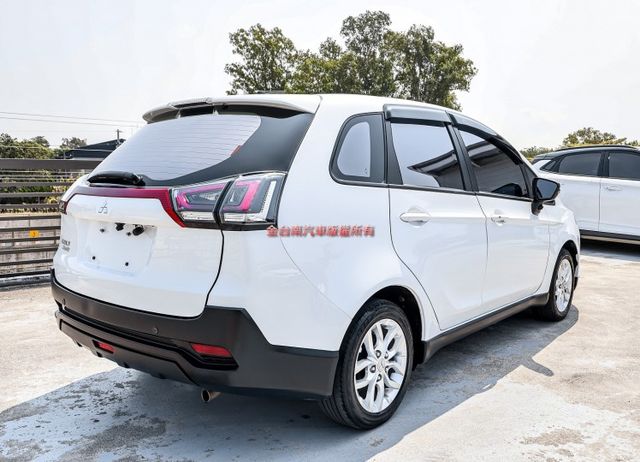 輕鬆型✓只跑1.9萬✓原廠保養✓原廠保固中✓電動尾門✓環景倒車顯影✓iKEY✓恆溫✓可全貸✓不用殺價就很便宜✓  第2張相片