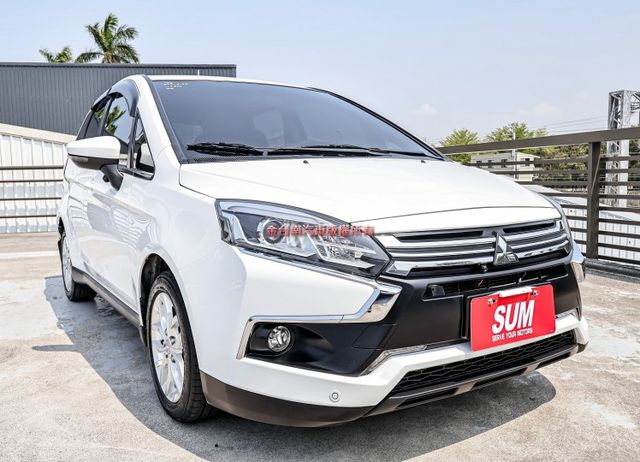 輕鬆型✓只跑1.9萬✓原廠保養✓原廠保固中✓電動尾門✓環景倒車顯影✓iKEY✓恆溫✓可全貸✓不用殺價就很便宜✓  第3張相片