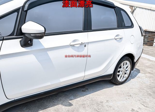 輕鬆型✓只跑1.9萬✓原廠保養✓原廠保固中✓電動尾門✓環景倒車顯影✓iKEY✓恆溫✓可全貸✓不用殺價就很便宜✓  第6張相片