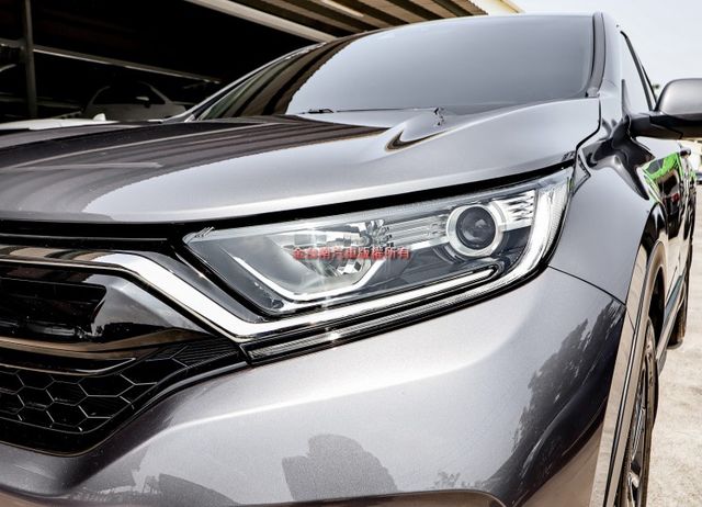 一手車✓只跑8.6萬✓全車原鈑件✓ACC✓AEB✓車道維持✓iKEY✓原廠保養✓里程保證✓可全貸✓  第5張相片