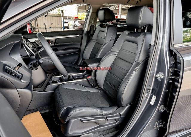 一手車✓只跑8.6萬✓全車原鈑件✓ACC✓AEB✓車道維持✓iKEY✓原廠保養✓里程保證✓可全貸✓  第7張相片