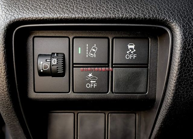 一手車✓只跑8.6萬✓全車原鈑件✓ACC✓AEB✓車道維持✓iKEY✓原廠保養✓里程保證✓可全貸✓  第10張相片