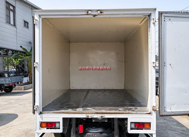 FRP車箱✓自手排✓視野輔助系統✓全車原板件✓附全額發票✓可全貸✓事業打拼好幫手✓不用殺價就很便宜✓  第7張相片