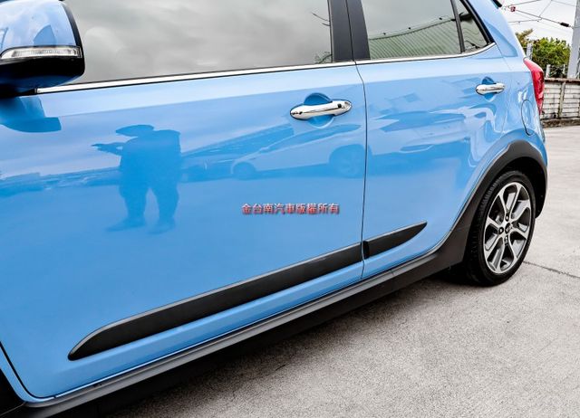 X-LINE✓19年式✓19年領牌✓只跑4.9萬✓原廠保養✓原鈑件✓恆溫✓iKEY✓盲點✓AEB✓衛星導航✓七安✓  第6張相片
